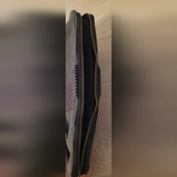 24HR SUPRISE SALE HERMÈS Herline Large travel Wallet - Picture 5 of 14